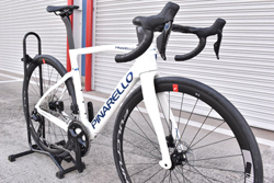 PINARELLO 2025 2024 ROADBIKE F5 DISK F5DISK SHIMANO 105 R7100 R7170 Di2 12s E321 FURIOUS WHITE ピナレロ 2025年モデル 2024年モデル ロードバイク エフファイブディスク シマノ 電動 12スピード 完成車 ヒュリアス ホワイト 5