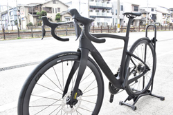 PINARELLO 2025 2024 ROADBIKE F7 DISK F7DISK SHIMANO ULTEGRA Di2 R8100 12s E312 FURIOUS BLACK ピナレロ 2025年モデル 2024年モデル ロードバイク エフセブンディスク シマノ 電動 アルテグラ 12スピード 完成車 ヒュリアス ブラック 2