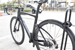 PINARELLO 2025 2024 ROADBIKE F7 DISK F7DISK SHIMANO ULTEGRA Di2 R8100 12s E312 FURIOUS BLACK ピナレロ 2025年モデル 2024年モデル ロードバイク エフセブンディスク シマノ 電動 アルテグラ 12スピード 完成車 ヒュリアス ブラック 3