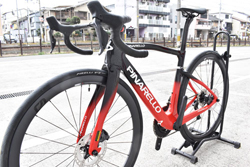 PINARELLO 2025 2024 ROADBIKE F7 DISK F7DISK SHIMANO ULTEGRA Di2 R8100 12s E311 FASTEST RED MOST ULTRAFAST WHEEL ピナレロ 2025年モデル 2024年モデル ロードバイク エフセブンディスク シマノ 電動 アルテグラ 12スピード 完成車 ファステスト レッド 3